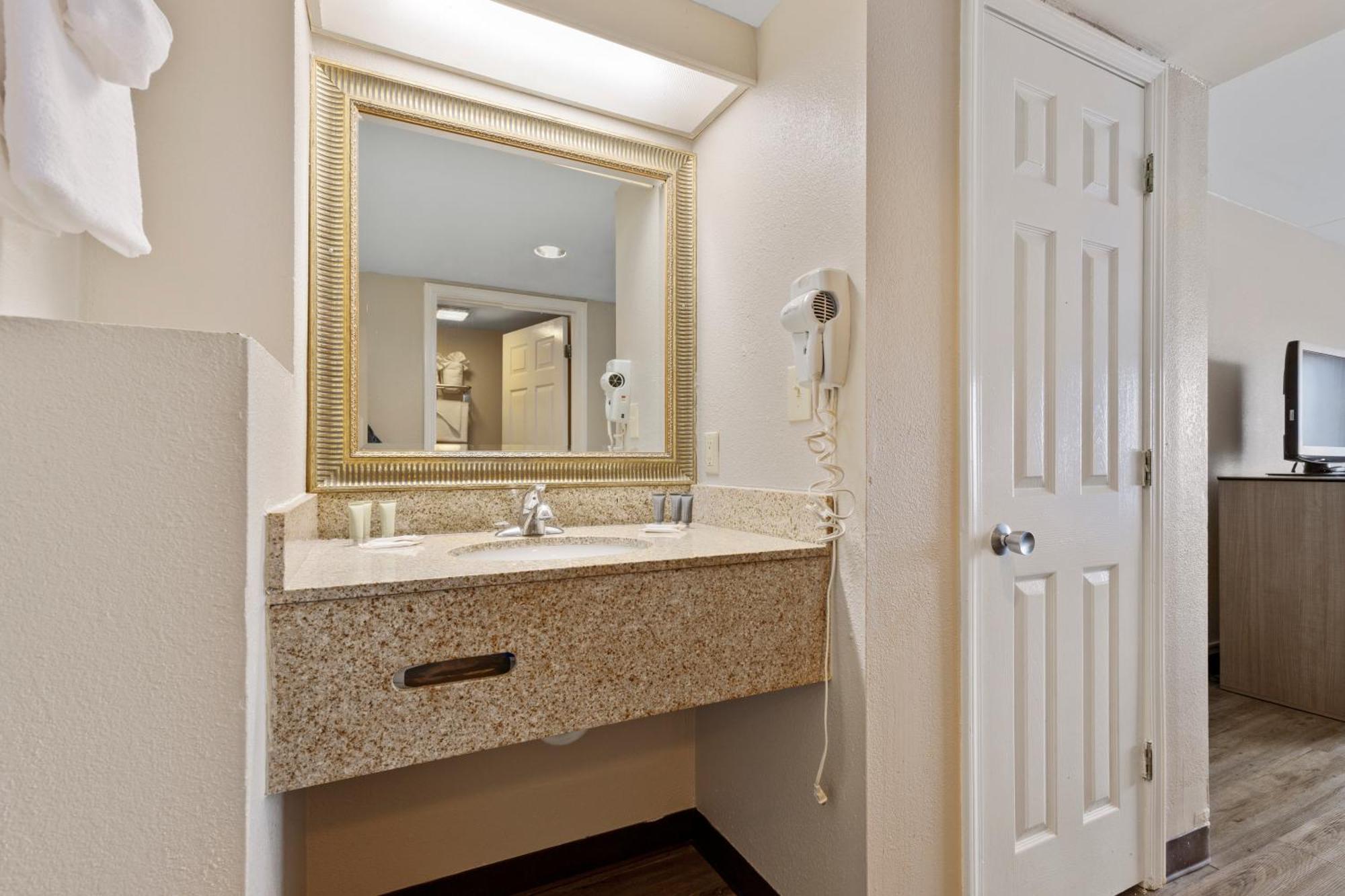 Ocean Crest Inn And Suites เมอร์เทิลบีช ห้อง รูปภาพ